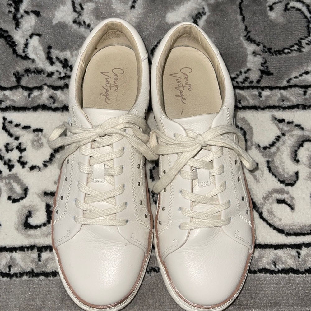 Crown Vintage Fashion Sneaker